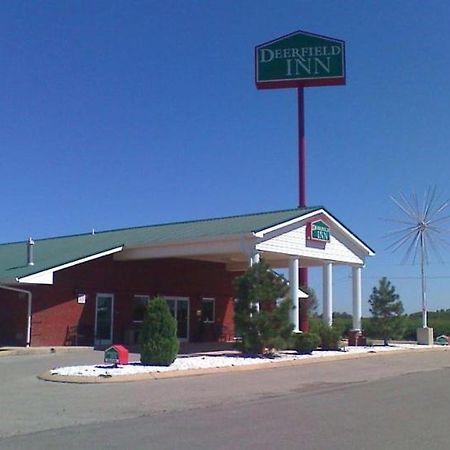 Deerfield Inn And Suites Steele Екстериор снимка