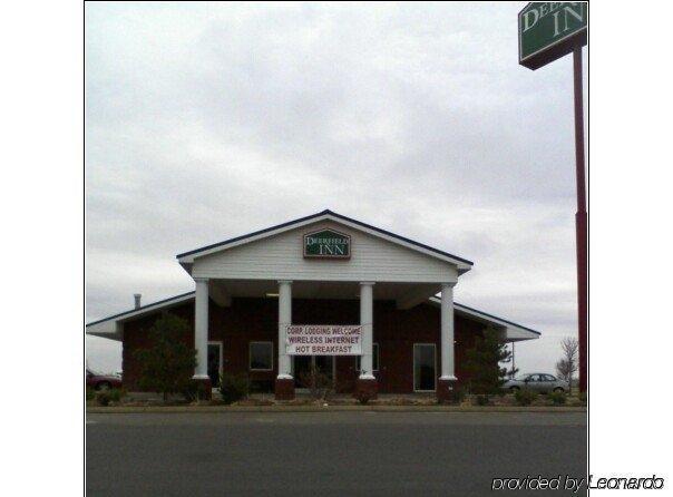 Deerfield Inn And Suites Steele Екстериор снимка